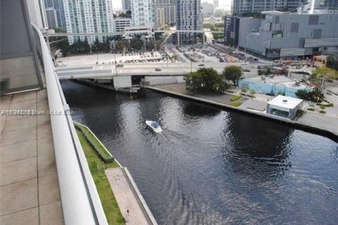 Condo in Miami, Florida, 2 bedrooms  № 1406015 - photo 19