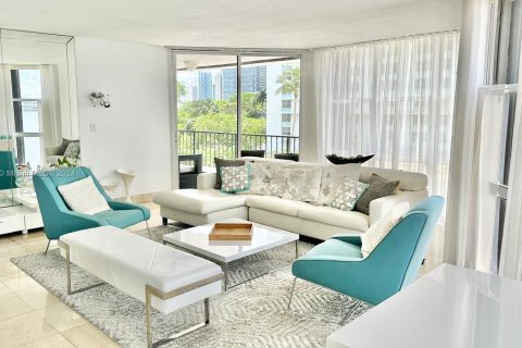 Condominio en venta en Miami, Florida, 2 dormitorios, 154.31 m2 № 1406012 - foto 2