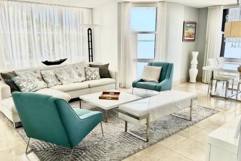 Condominio en venta en Miami, Florida, 2 dormitorios, 154.31 m2 № 1406012 - foto 8