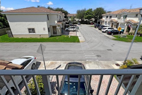 Townhouse in Homestead, Florida 3 bedrooms, 153.94 sq.m. № 1368936 - photo 21