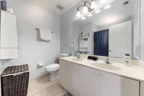 Adosado en venta en Homestead, Florida, 3 dormitorios, 153.94 m2 № 1368936 - foto 19