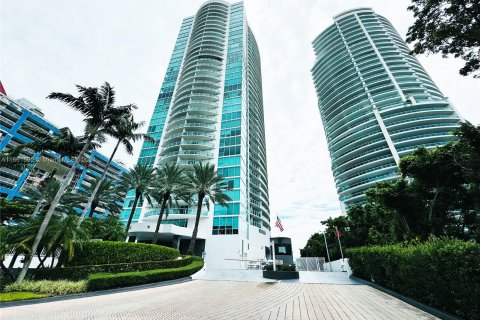 Copropriété à louer à Miami, Floride: 2 chambres, 127 m2 № 1368935 - photo 1