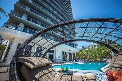 Copropriété à vendre à Hallandale Beach, Floride: 2 chambres, 95.69 m2 № 1239863 - photo 12