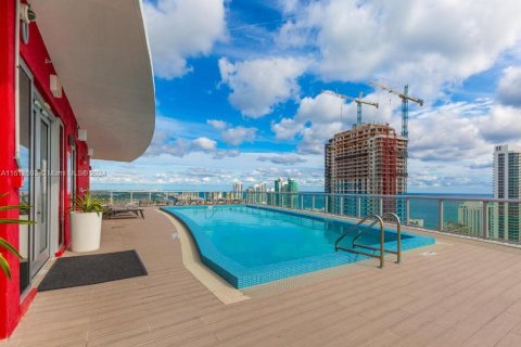 Copropriété à vendre à Hallandale Beach, Floride: 2 chambres, 95.69 m2 № 1239863 - photo 4