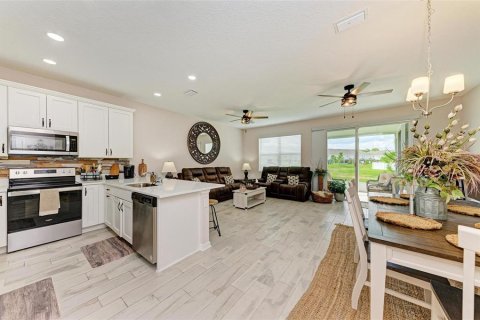 Townhouse in Riverview, Florida 3 bedrooms, 155.98 sq.m. № 1372058 - photo 18