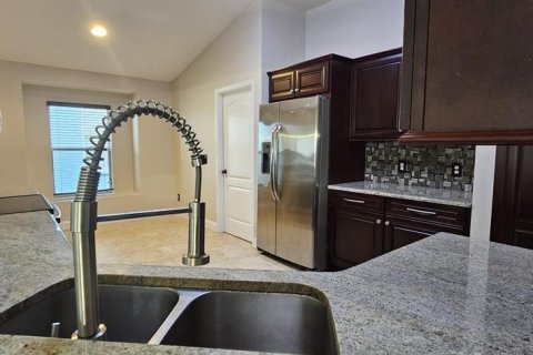 Casa en venta en Tampa, Florida, 4 dormitorios, 173.17 m2 № 1372098 - foto 7