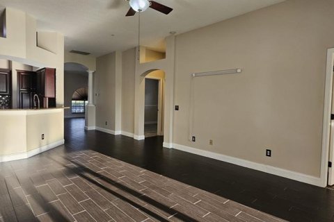 Villa ou maison à vendre à Tampa, Floride: 4 chambres, 173.17 m2 № 1372098 - photo 12