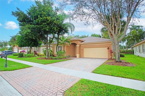 Villa ou maison à vendre à Boynton Beach, Floride: 3 chambres, 198.07 m2 № 1311004 - photo 2