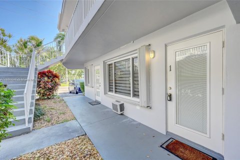 Appartement à vendre à Pompano Beach, Floride: 2 chambres, 102.19 m2 № 1094842 - photo 2