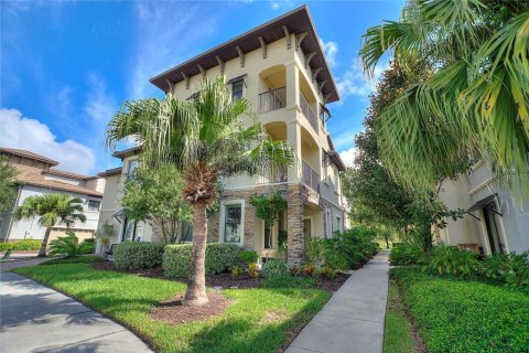 Touwnhouse à vendre à Four Corners, Floride: 5 chambres, 277.59 m2 № 1364687 - photo 2