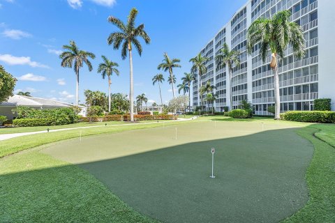 Condo in Highland Beach, Florida, 2 bedrooms  № 1228642 - photo 17