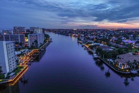 Condo in Highland Beach, Florida, 2 bedrooms  № 1228642 - photo 3