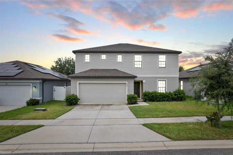 House in Davenport, Florida 4 bedrooms, 224.45 sq.m. № 1363176 - photo 1