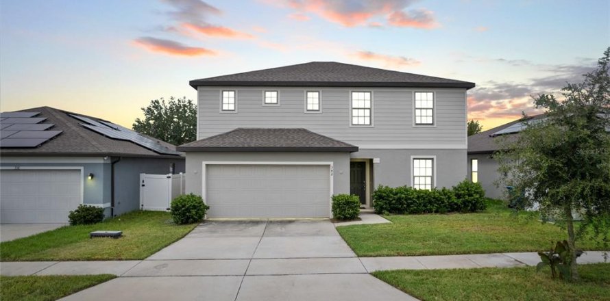 House in Davenport, Florida 4 bedrooms, 224.45 sq.m. № 1363176