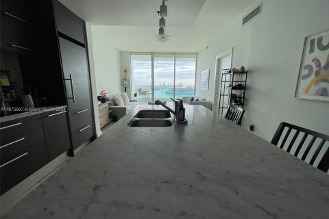 Copropriété à vendre à Miami, Floride: 1 chambre, 87.14 m2 № 1402531 - photo 15