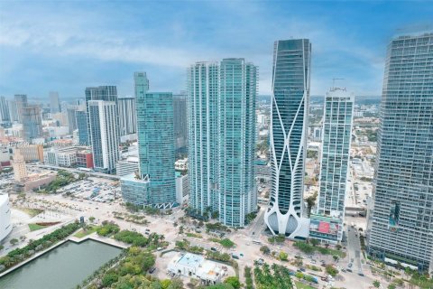 Condominio en venta en Miami, Florida, 1 dormitorio, 87.14 m2 № 1402531 - foto 29