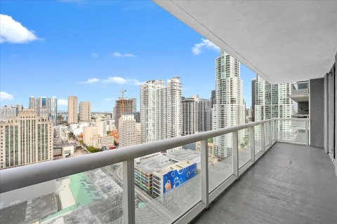 Condo in Miami, Florida, 1 bedroom  № 1402533 - photo 17