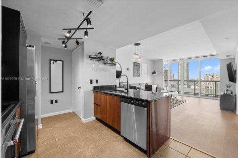 Condominio en venta en Miami, Florida, 1 dormitorio, 65.03 m2 № 1402533 - foto 7