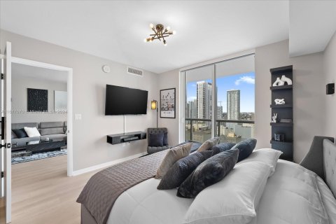 Condo in Miami, Florida, 1 bedroom  № 1402533 - photo 15