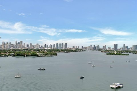 Copropriété à vendre à Miami Beach, Floride: 50.45 m2 № 1402532 - photo 17