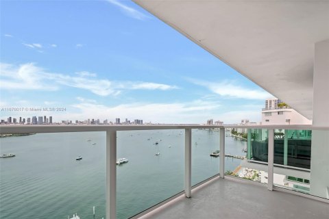 Copropriété à vendre à Miami Beach, Floride: 50.45 m2 № 1402532 - photo 13