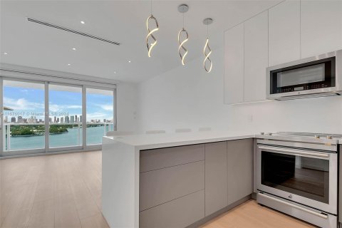 Copropriété à vendre à Miami Beach, Floride: 50.45 m2 № 1402532 - photo 1