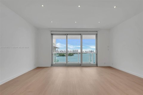 Copropriété à vendre à Miami Beach, Floride: 50.45 m2 № 1402532 - photo 4