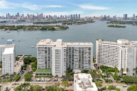 Copropriété à vendre à Miami Beach, Floride: 50.45 m2 № 1402532 - photo 26