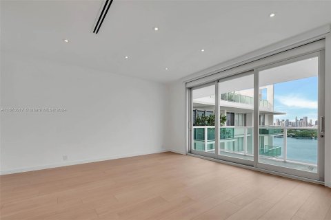 Copropriété à vendre à Miami Beach, Floride: 50.45 m2 № 1402532 - photo 6