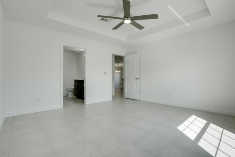 Casa en venta en Palm Bay, Florida, 4 dormitorios, 169.18 m2 № 860390 - foto 12