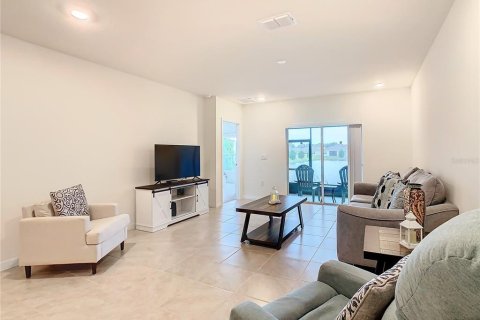 Dúplex en venta en Saint Cloud, Florida, 2 dormitorios, 148.74 m2 № 999335 - foto 28