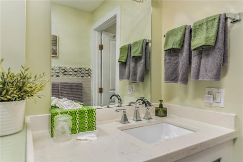 Condo in Sunny Isles Beach, Florida, 1 bedroom  № 1315642 - photo 7