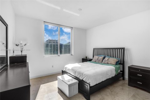 Condominio en venta en Miami, Florida, 1 dormitorio, 89.46 m2 № 1378706 - foto 10