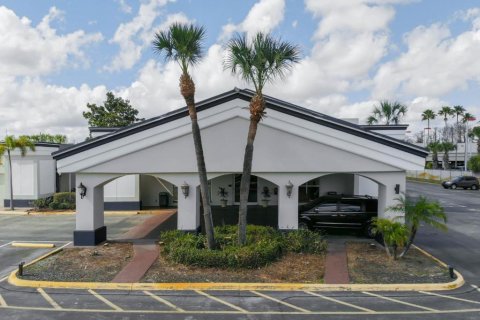 Condo in Orlando, Florida, 1 bedroom  № 1119984 - photo 3