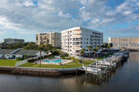 Condominio en venta en Dunedin, Florida, 3 dormitorios, 133.97 m2 № 1368580 - foto 3