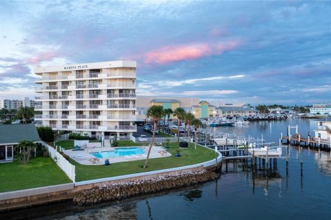 Condominio en venta en Dunedin, Florida, 3 dormitorios, 133.97 m2 № 1368580 - foto 2