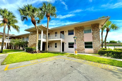 Copropriété à vendre à Coral Springs, Floride: 3 chambres, 99.68 m2 № 1226446 - photo 1