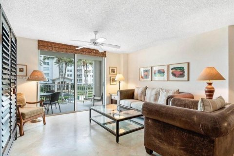 Copropriété à vendre à Highland Beach, Floride: 2 chambres, 130.06 m2 № 1319341 - photo 1