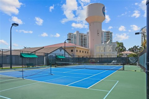 Condo in Highland Beach, Florida, 2 bedrooms  № 1319341 - photo 23