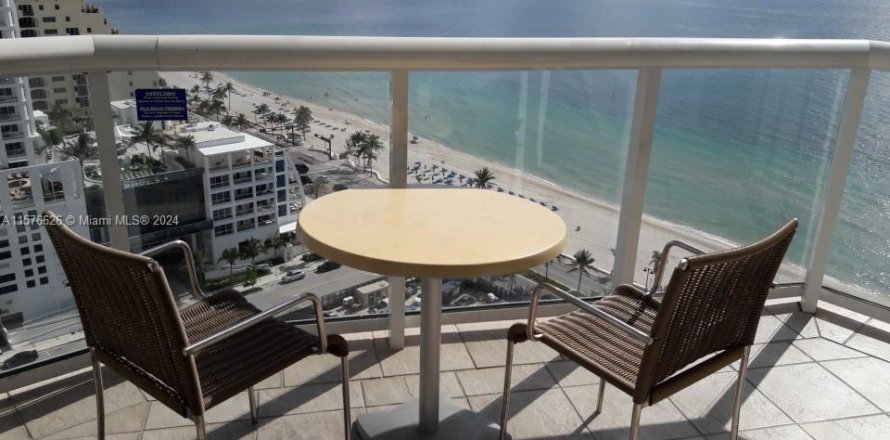 Condominio en Fort Lauderdale, Florida, 1 dormitorio  № 1145472