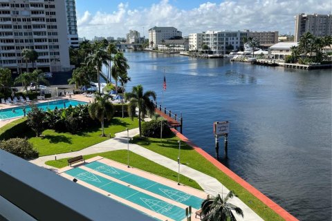 Condo in Fort Lauderdale, Florida, 3 bedrooms  № 1229086 - photo 19