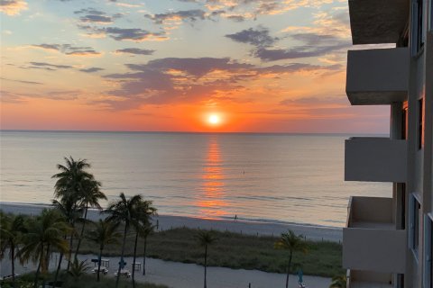 Condo in Fort Lauderdale, Florida, 3 bedrooms  № 1229086 - photo 11