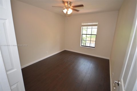 Townhouse in Davie, Florida 3 bedrooms, 134.71 sq.m. № 1364171 - photo 12