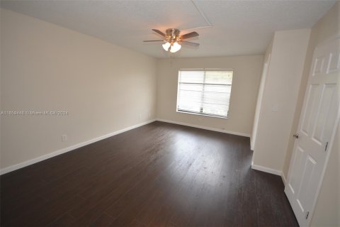 Townhouse in Davie, Florida 3 bedrooms, 134.71 sq.m. № 1364171 - photo 8