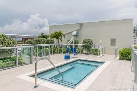 Apartment in Hollywood, Florida 1 bedroom, 64.38 sq.m. № 1998 - photo 10