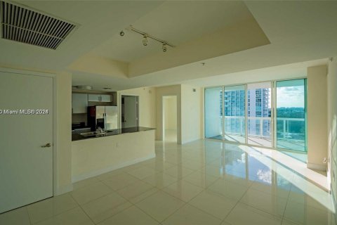 Condo in Miami, Florida, 2 bedrooms  № 1377062 - photo 5