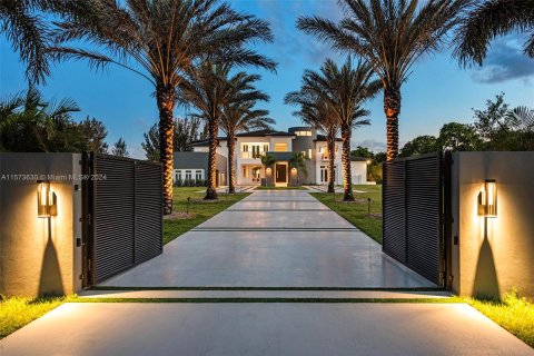 Villa ou maison à vendre à Southwest Ranches, Floride: 6 chambres, 650.41 m2 № 1135682 - photo 5