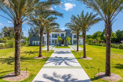 Casa en venta en Southwest Ranches, Florida, 6 dormitorios, 650.41 m2 № 1135682 - foto 7