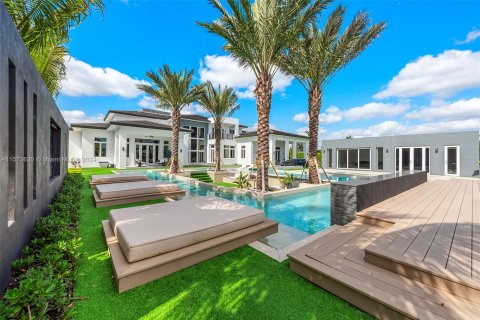 Villa ou maison à vendre à Southwest Ranches, Floride: 6 chambres, 650.41 m2 № 1135682 - photo 4