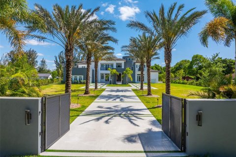 Villa ou maison à vendre à Southwest Ranches, Floride: 6 chambres, 650.41 m2 № 1135682 - photo 6